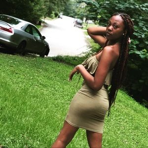 Meet your Posher, Credence